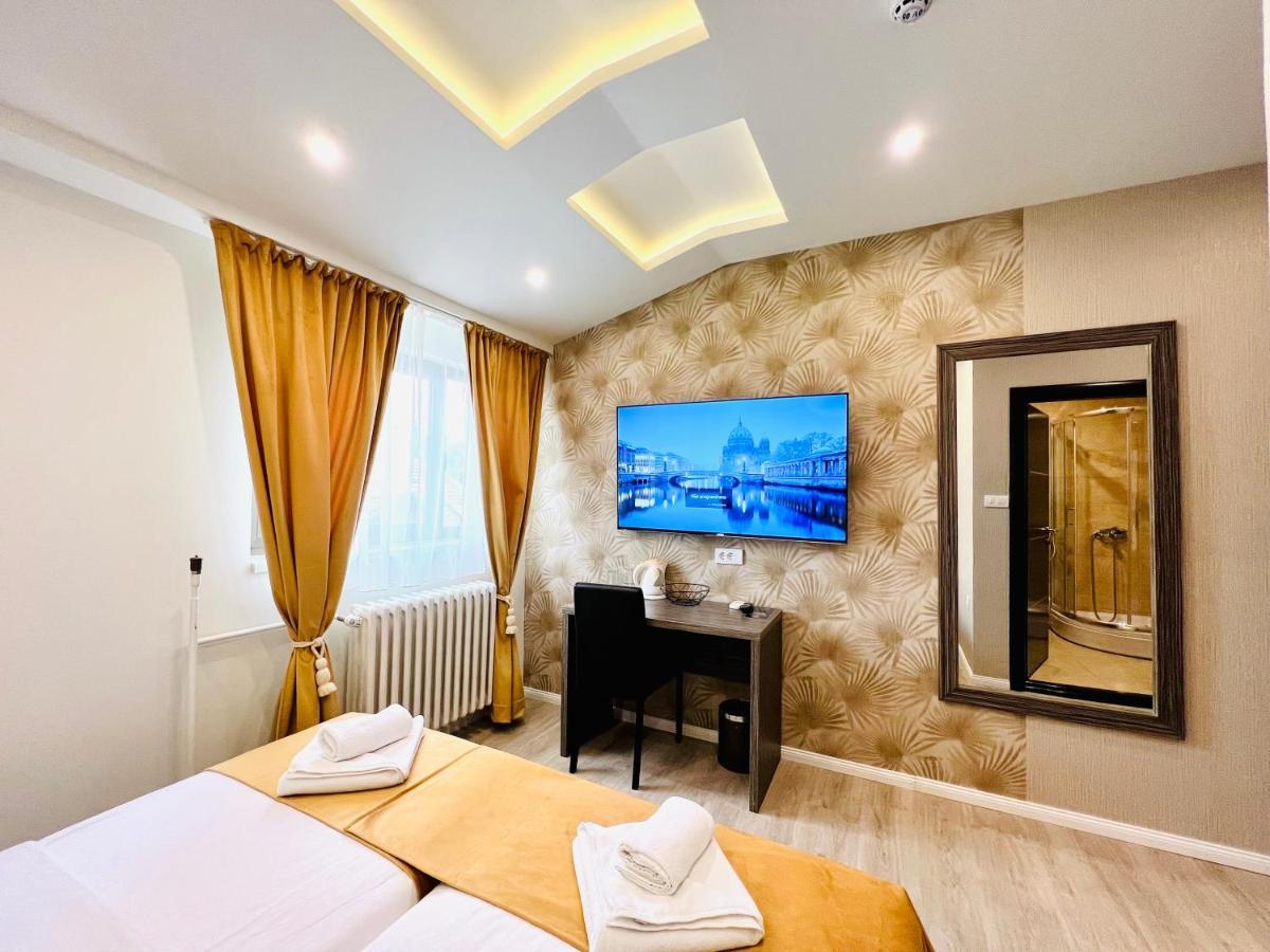 Side One Design Hotel Garni Beograd Bagian luar foto