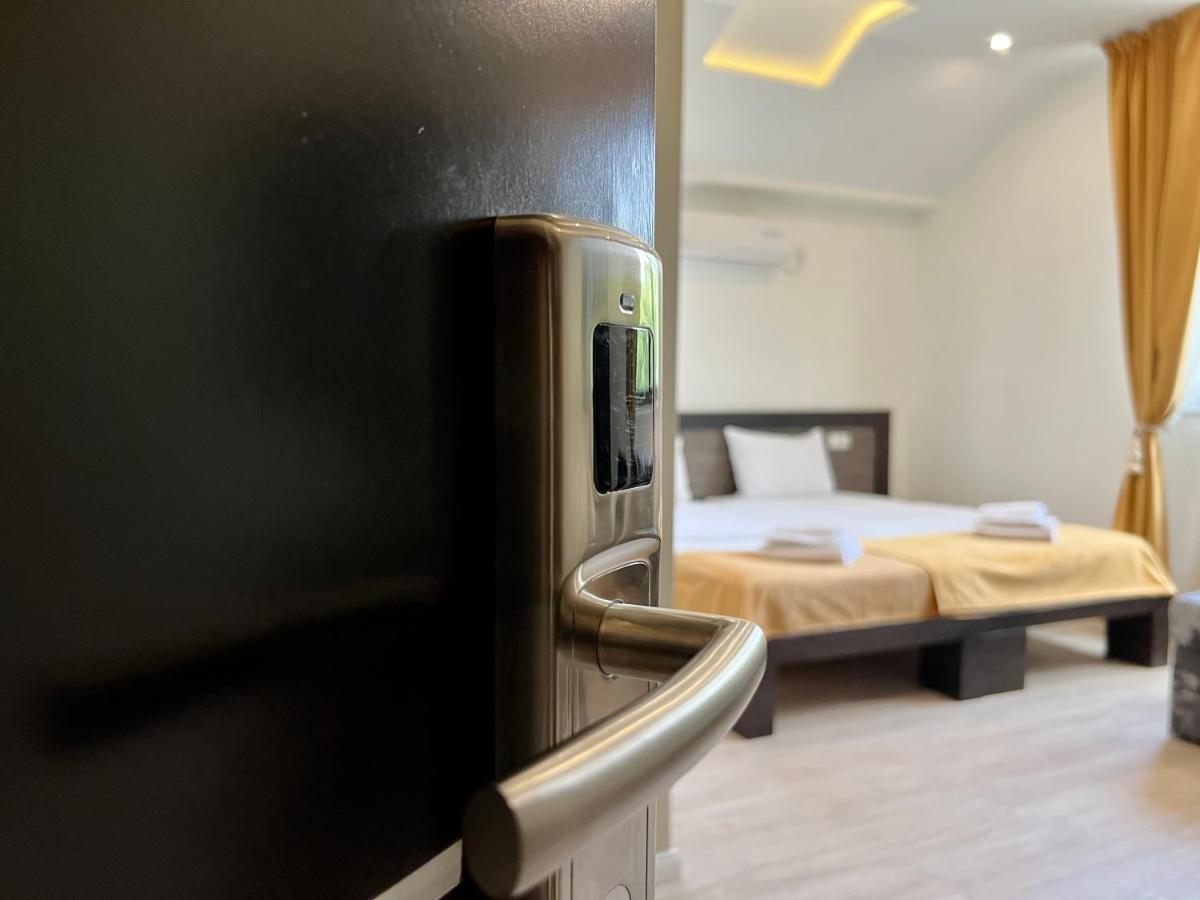 Side One Design Hotel Garni Beograd Bagian luar foto