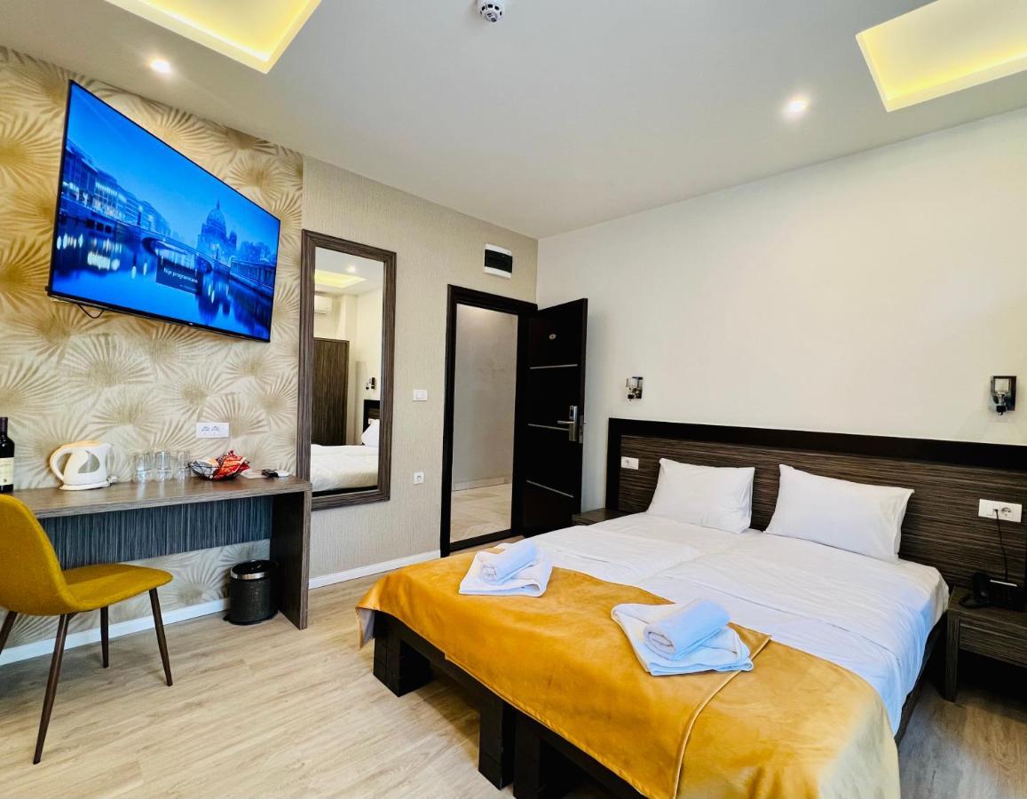 Side One Design Hotel Garni Beograd Bagian luar foto
